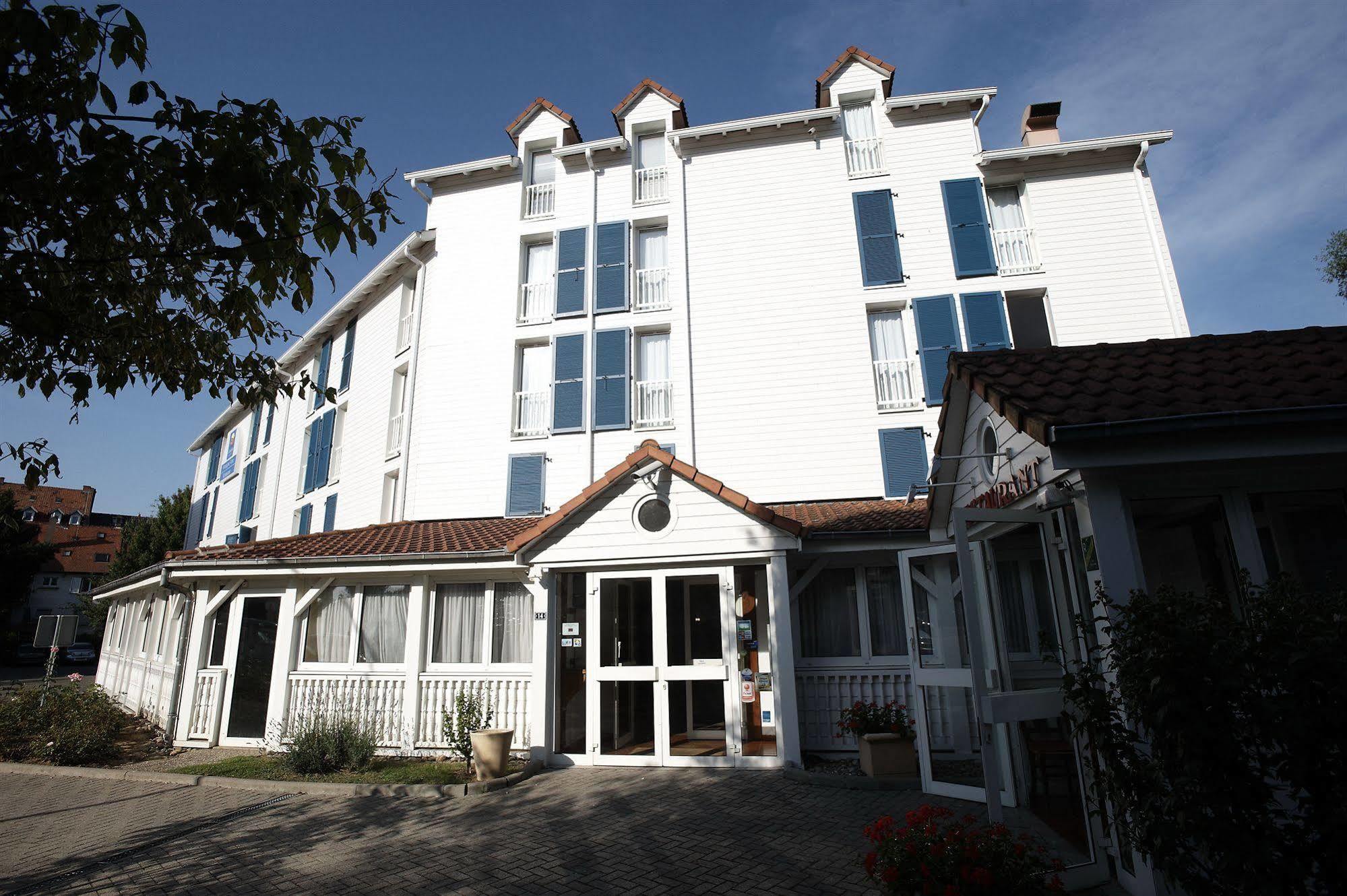 Hotel Strasbourg - Montagne Verte & Restaurant Louisiane Bagian luar foto
